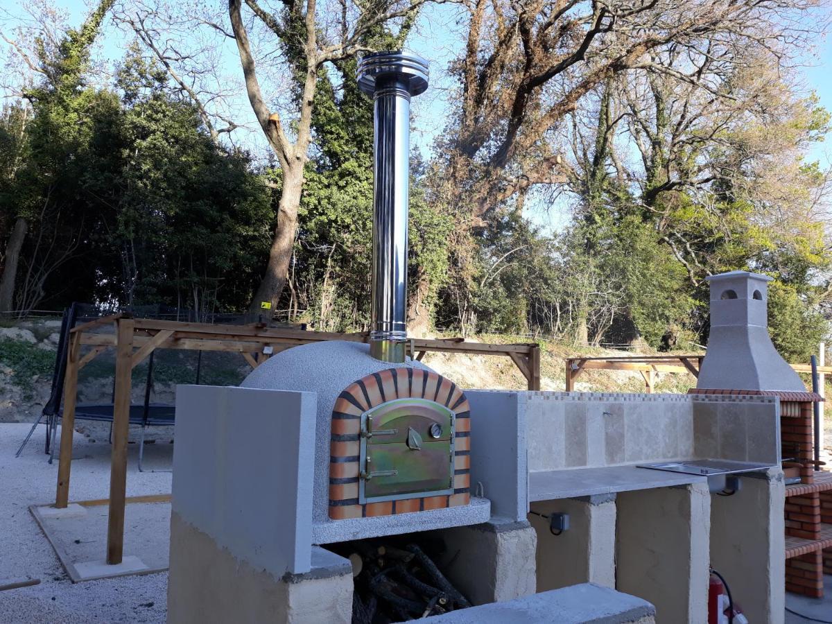 Gite De Leonie Moulin De Tartay En Avignon Exteriör bild